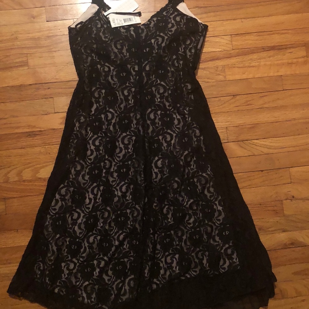 Black Dress - Picture 8 of 8